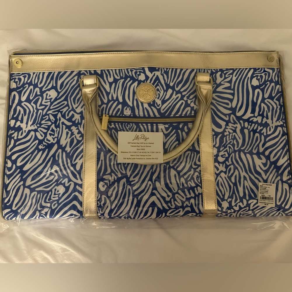 NWT LILLY PULITZER GWP GARMENT BAG MARTINIQUE BLUE ZEE BEBE